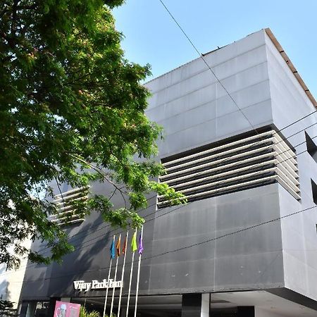 Hotel Vijay Parkinn, Gandhipuram, Coimbatore Luaran gambar